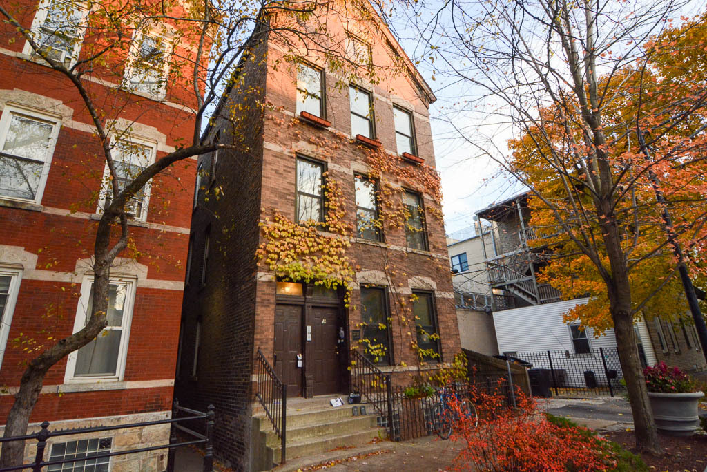 Foto principal - 2213 N Seeley Ave