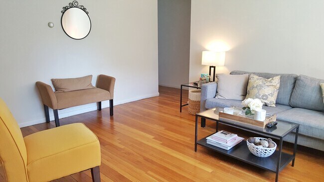 Foto del edificio - 47 Colborne Rd