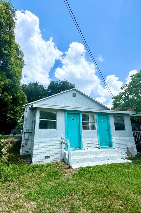 Foto principal - 6th St