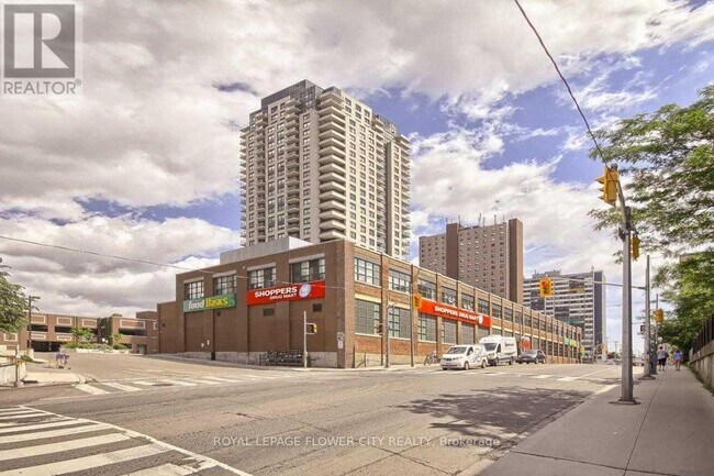 Photo du bâtiment - 1410 Dupont St