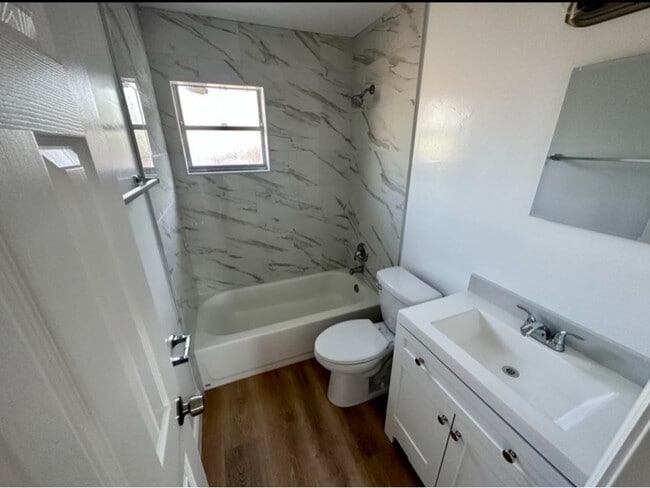 Foto del edificio - 4522 Kirk Rd