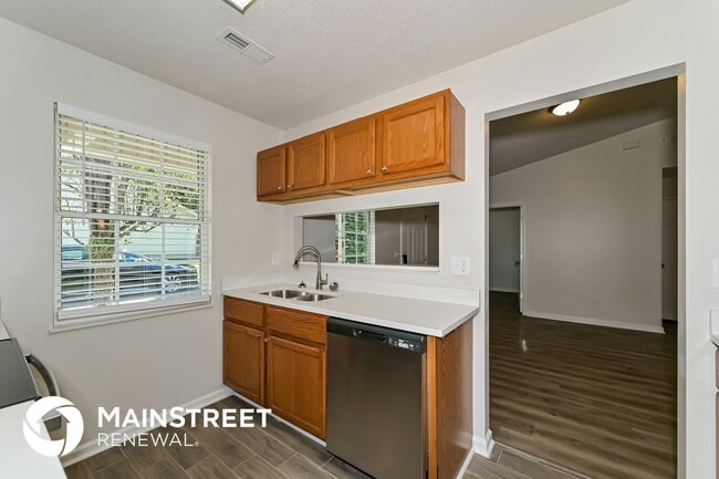 Foto del edificio - 6630 Hugh Willis Rd