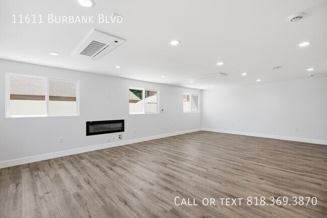 Building Photo - 11611 Burbank Blvd