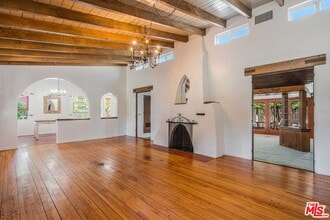 Building Photo - 12255 Addison St