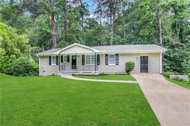 Building Photo - 3527 Glenview Dr SW