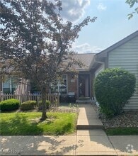 Building Photo - 3560 Chesapeake Dr