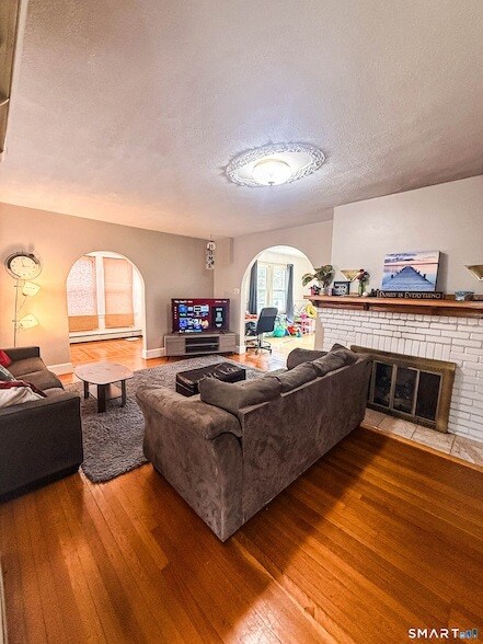 Foto del edificio - 38 Grandview Ave
