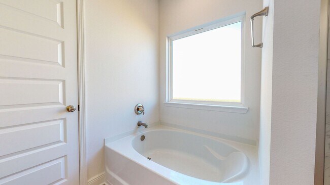 Foto del edificio - 4 Bedroom Home in Paradise Cove