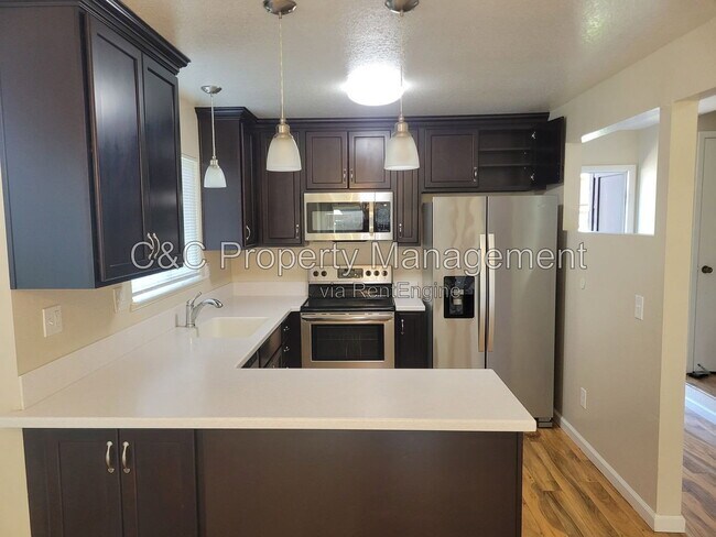 Foto del edificio - 1506 Parkway Dr
