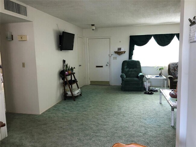 Foto del edificio - 1306 Cherry Hills Dr