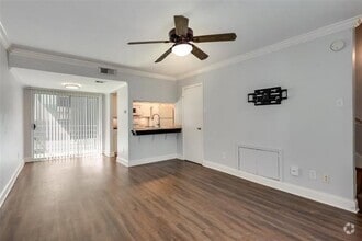 Building Photo - 4211 Holland Ave