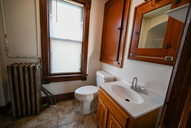 Foto del edificio - 1830 Superior Ave - Duplex