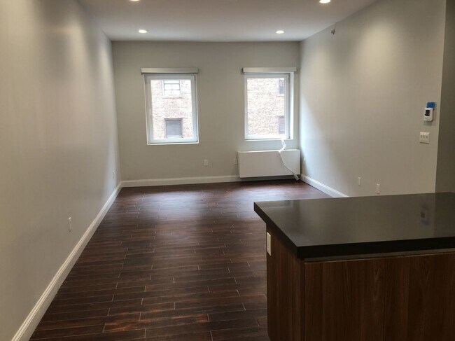 Building Photo - 779 Wyckoff Ave