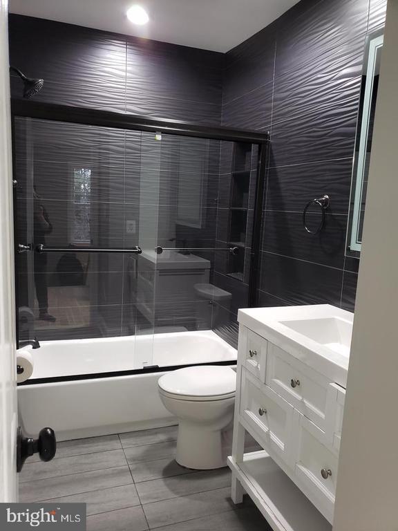 Foto del edificio - 2510 S Walter Reed Dr