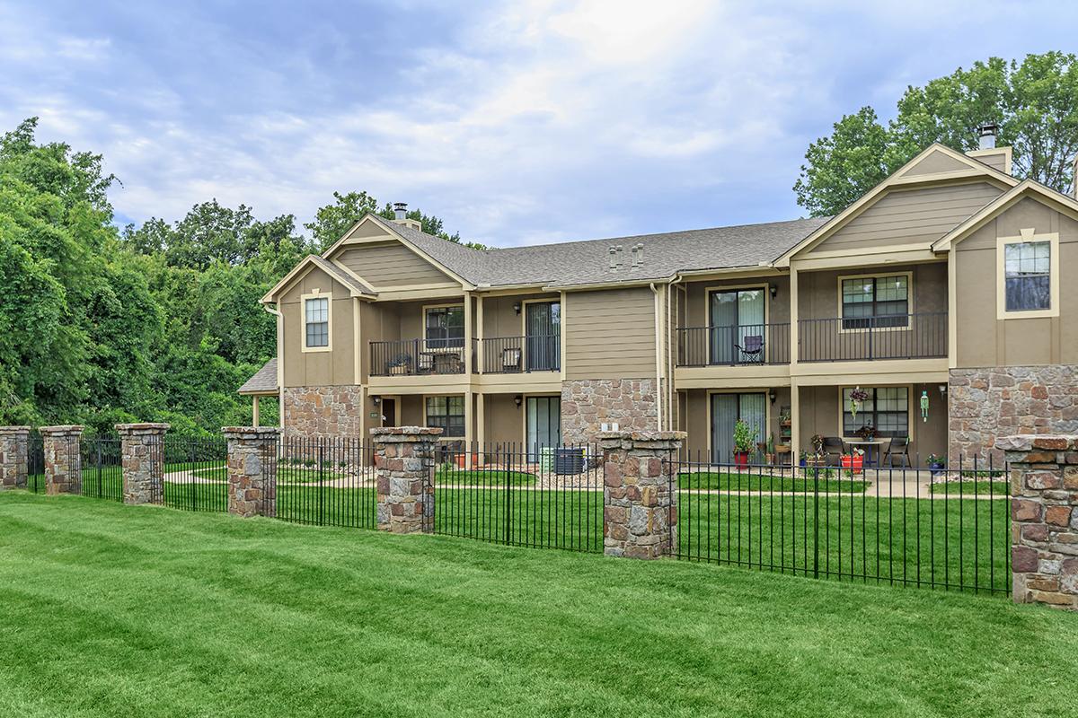 Apartments Near Overland Park