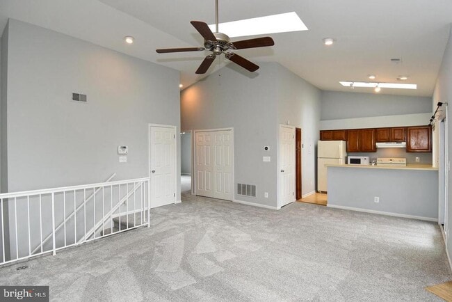 Building Photo - 4056 Grays Pointe Ct