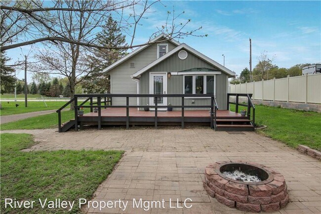 Building Photo - 3 br, 1.5 bath House - 2743 N Hastings Way