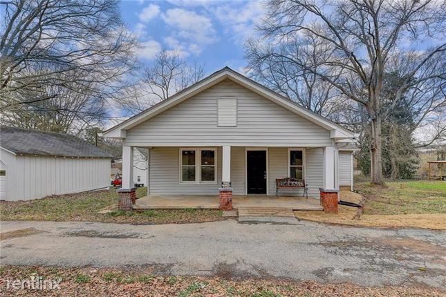 Primary Photo - 3 br, 2 bath House - 4852 Lanier Avenue