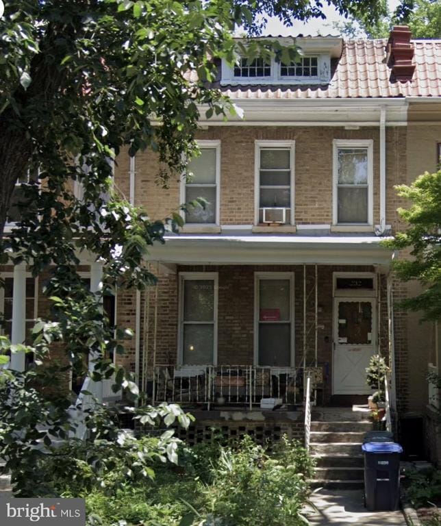 Building Photo - 232 Kentucky Ave SE