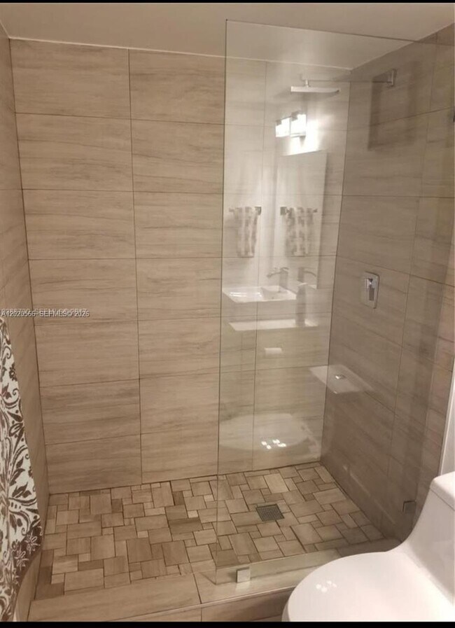 Foto del edificio - 4360 NW 107th Ave