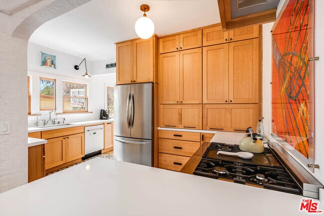 Foto del edificio - 745 N Brighton St