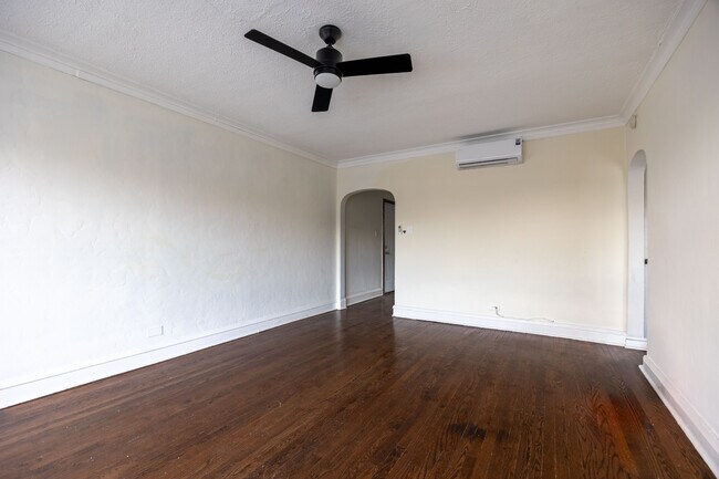 Foto del edificio - 5505 N Lincoln Ave