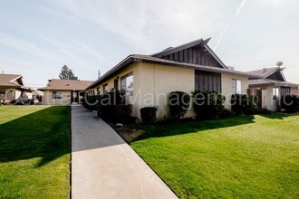 Building Photo - 3300 N Chester Ave