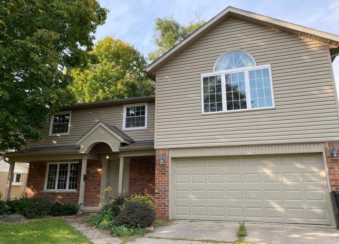 Foto principal - 2309 Cumberland Dr