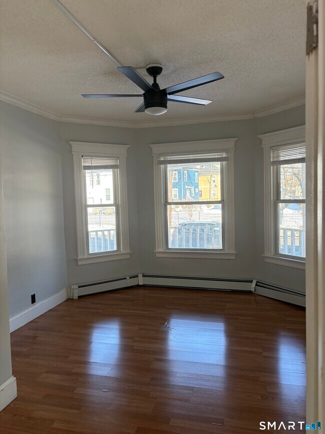 Foto del edificio - 197 Edgewood St