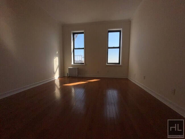 Building Photo - SUNNY AND LARGE  1 BEDROOM  OCEAN AVENUE/P...