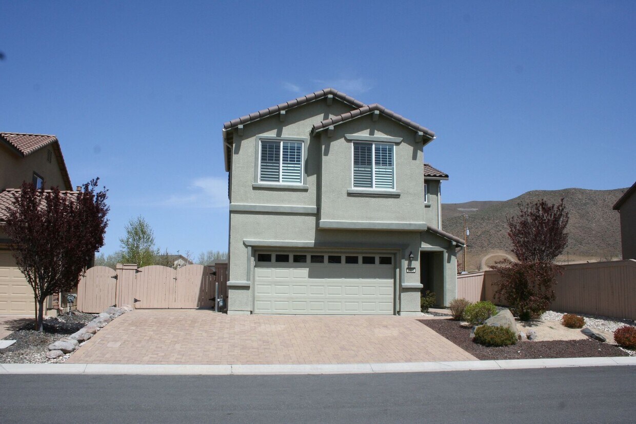 Primary Photo - Toll Brothers/So. Reno Home