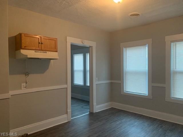 Foto del edificio - 3718 E 71st St