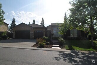 Building Photo - 3151 Montrose Way