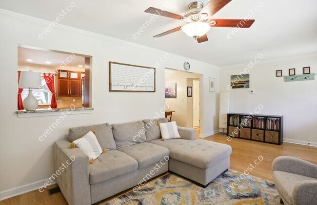 Foto del edificio - 2985 Westbury Dr