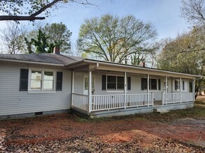 Building Photo - 106 Hanks Dr