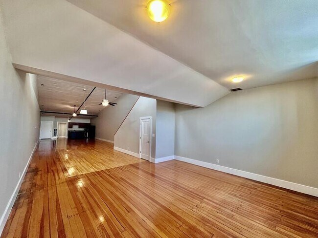 Building Photo - 2716 Cherokee Street