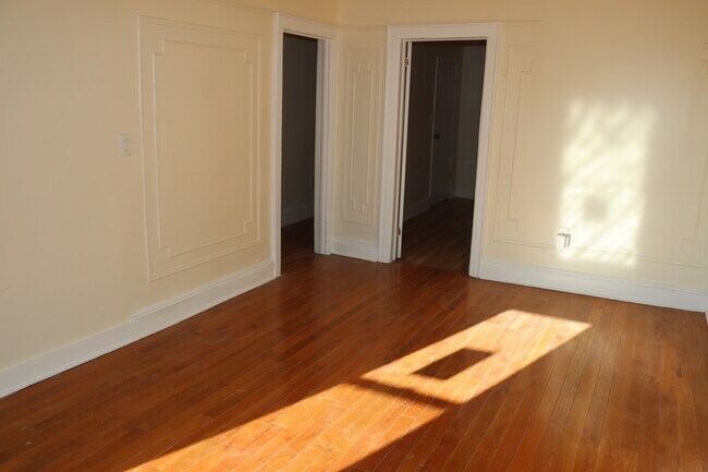 Building Photo - 12236 Rockaway Blvd