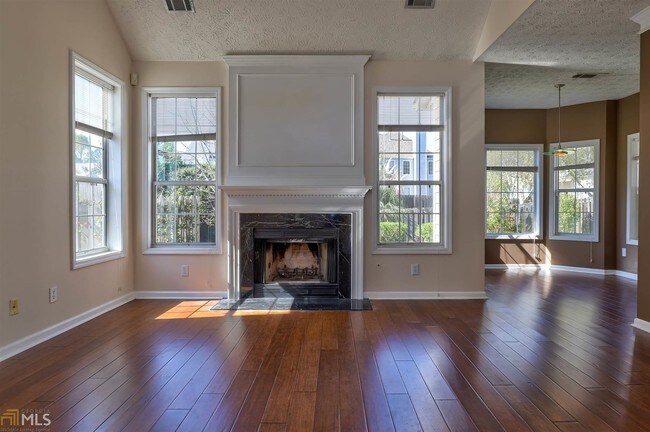 Building Photo - 12600 Deerfield Pkwy