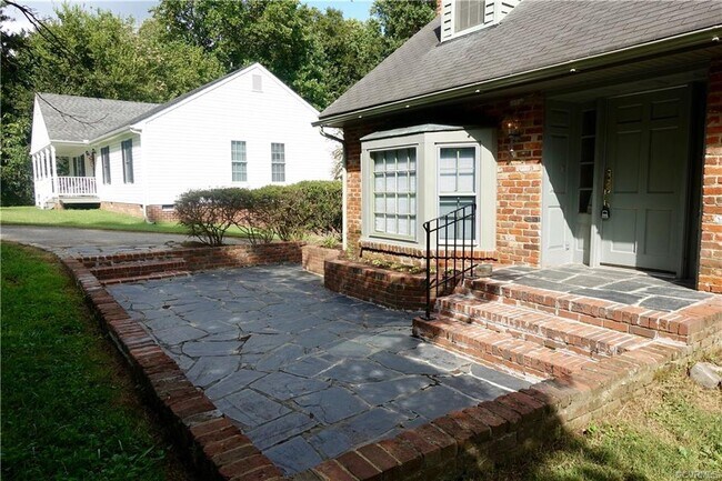 Building Photo - 4519 Stanbrook Dr