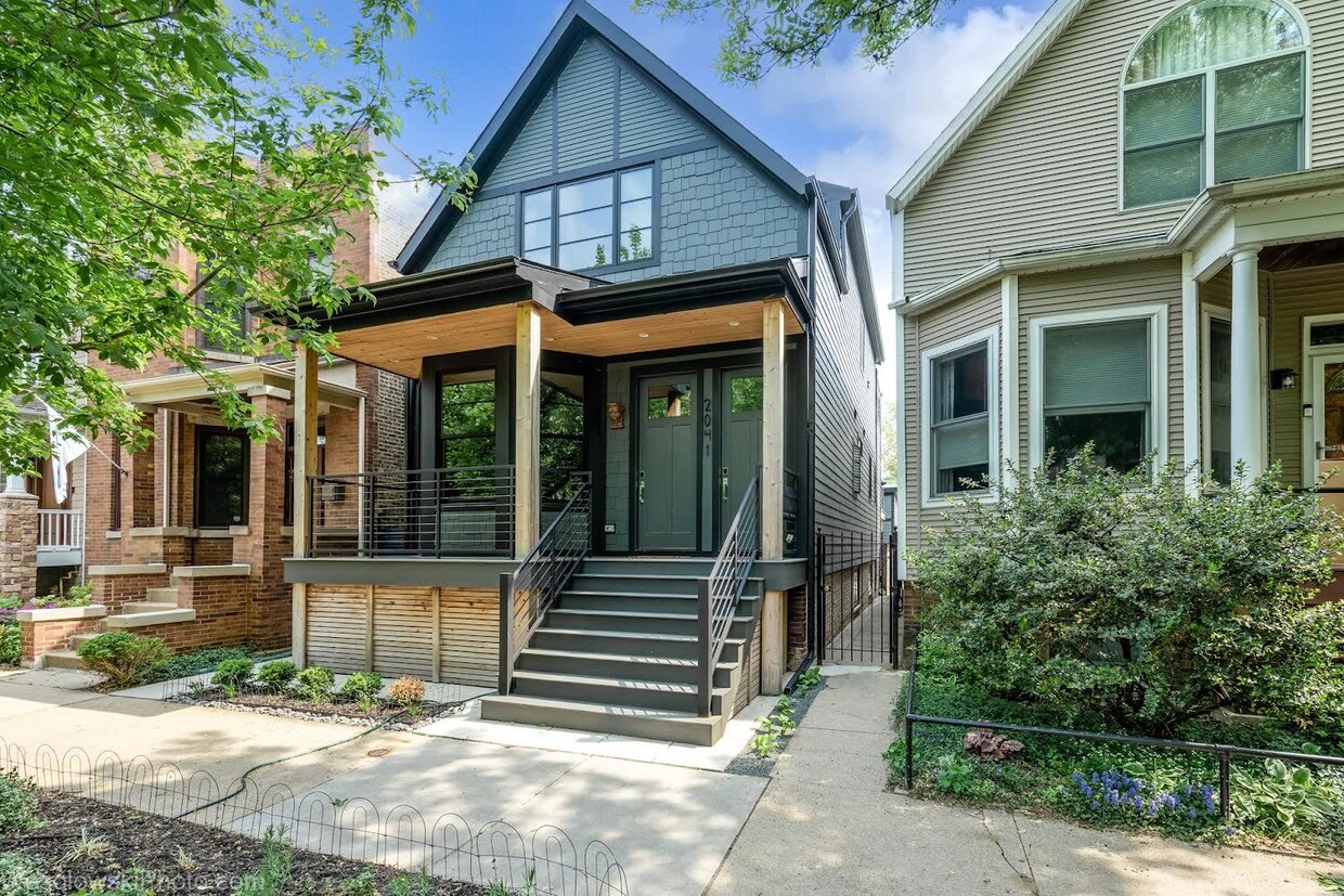 Foto principal - 2041 W Cuyler Ave