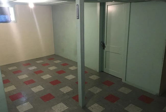 Building Photo - Charming 3bd - 2ba Home