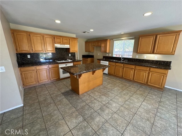 Building Photo - 841 Moyano Cir