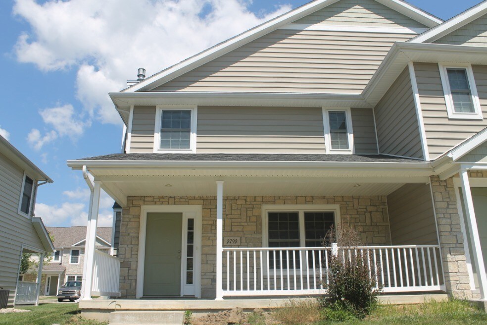 2794 E Bressingham Way, Bloomington, IN 47401 Townhome Rentals in Bloomington IN