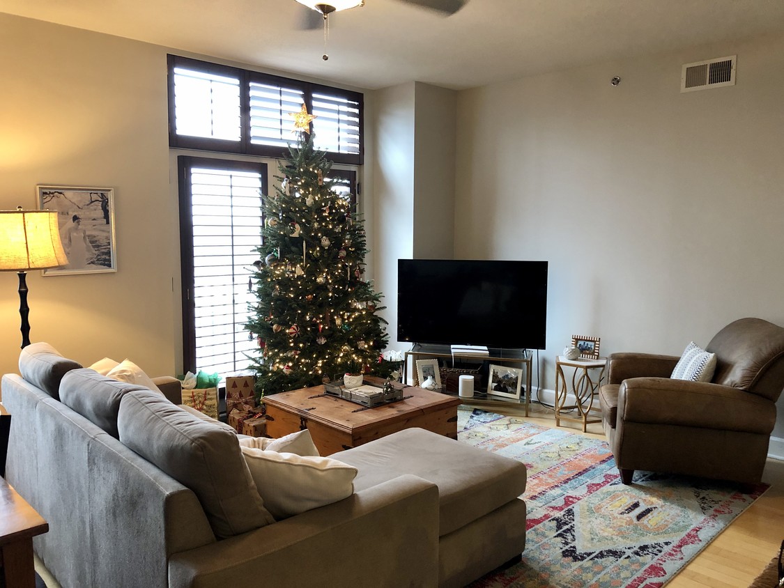 Living Room - 1320 Fillmore Ave