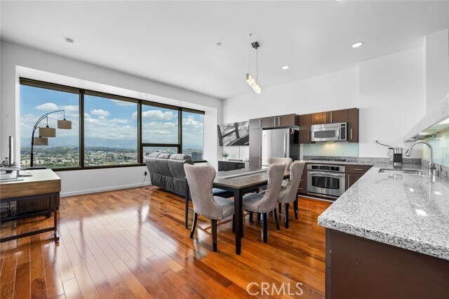 Foto del edificio - 1100 Wilshire Blvd