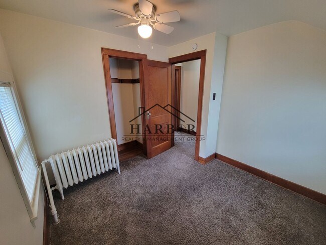 Foto del edificio - 907 8th St SE