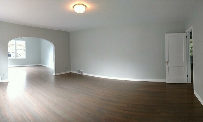 Foto del edificio - 1316 N Adams St