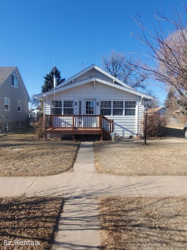 Foto del edificio - 3 br, 1 bath House - 418 Park Ave