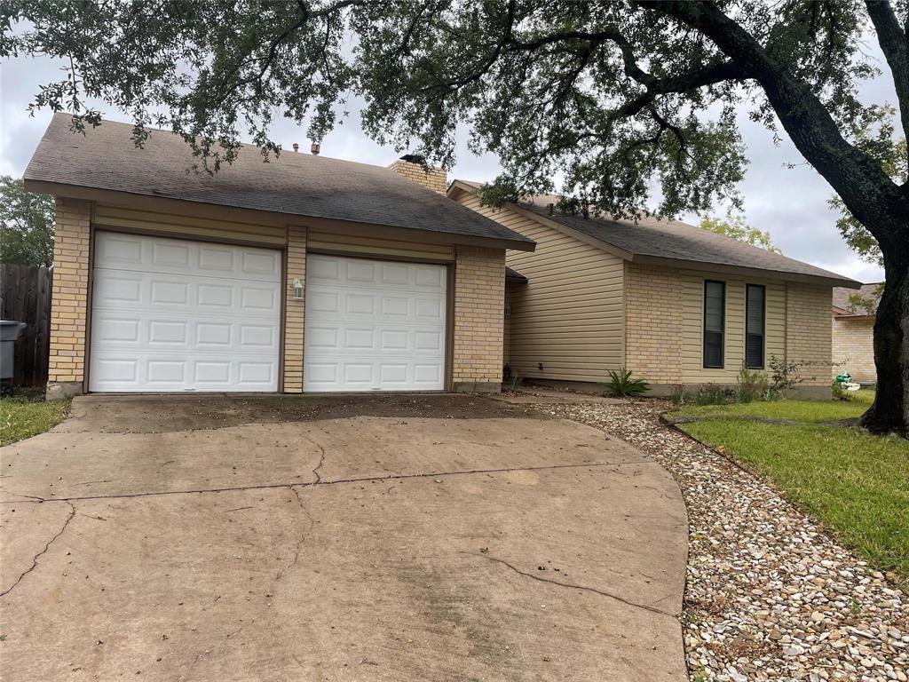 11203 Blossom Bell Dr, Austin, TX 78758 House for Rent in Austin, TX