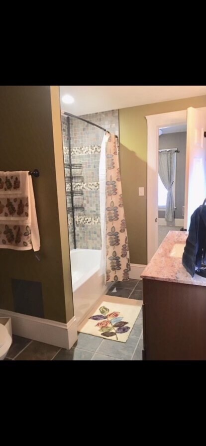 Foto del edificio - 6800 Wakefield Ave